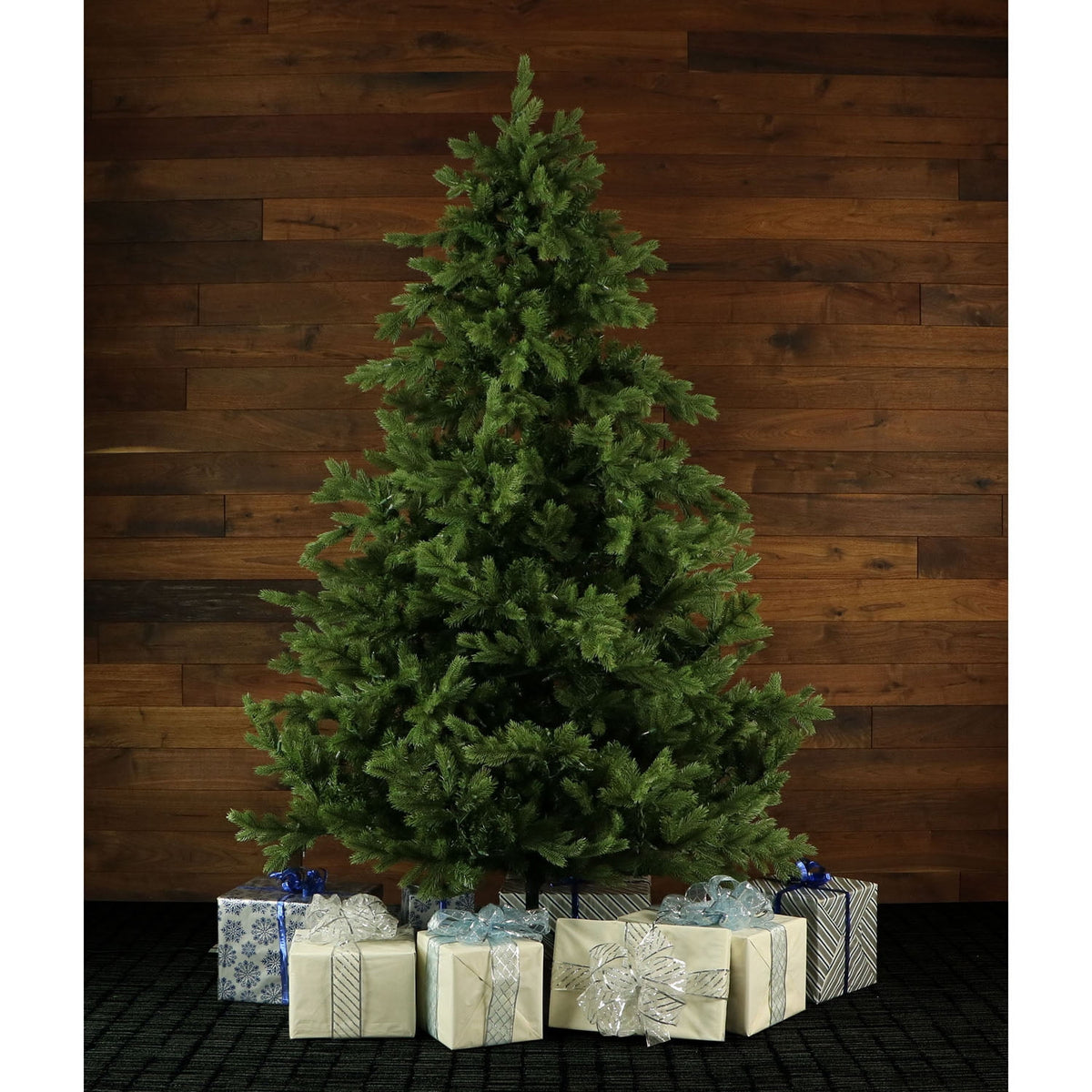 Fraser Hill Farm 6.5-Ft. Foxtail Pine Christmas Tree, FFFX065-0GR