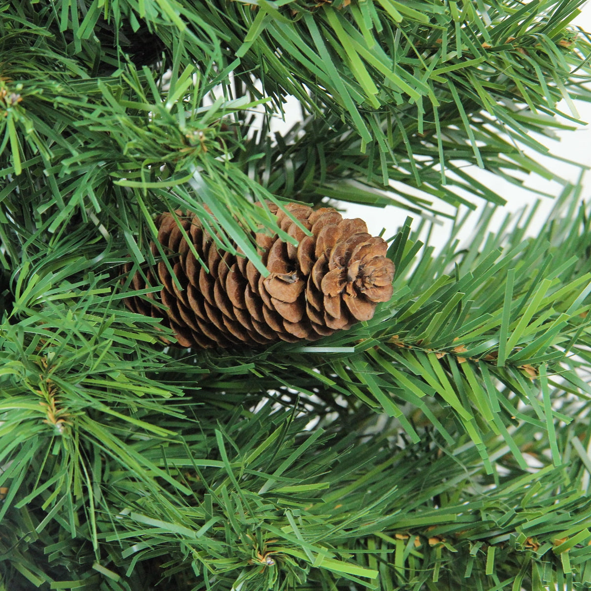 Northlight 7.5' Unlit Artificial Christmas Tree Full Dakota Red Pine - Unlit